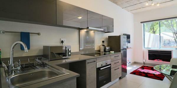 Lakeside Apartments جوهانسبورغ المظهر الخارجي الصورة